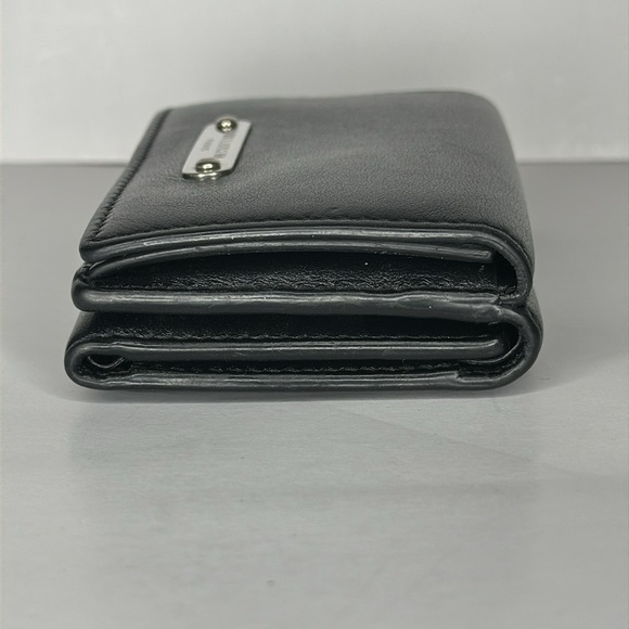 09 Saint Lauren 2019 Compact Trifold Black Calfskin Leather Unisex Wallet - Picture 4 of 11